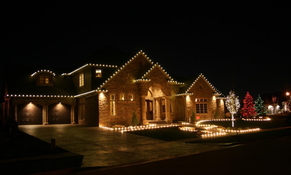 Beautiful residential Christmas light installation in Austin, TX